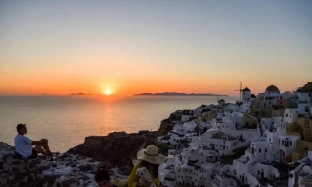 Δεν πτοούνται οι Γερμανοί τουρίστες από τις πυρκαγιές: Δεν ακυρώνουν τις κρατήσεις